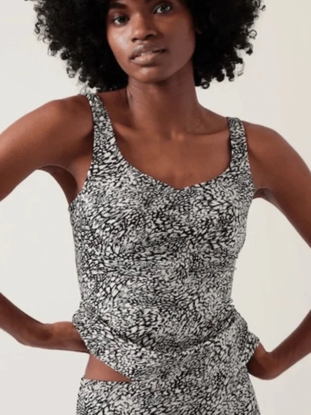 Athleta Bondi Bra Cup Tankini Top In Animalia Sea Salt Print 36 B/C Swimwear - Picture 1 of 9